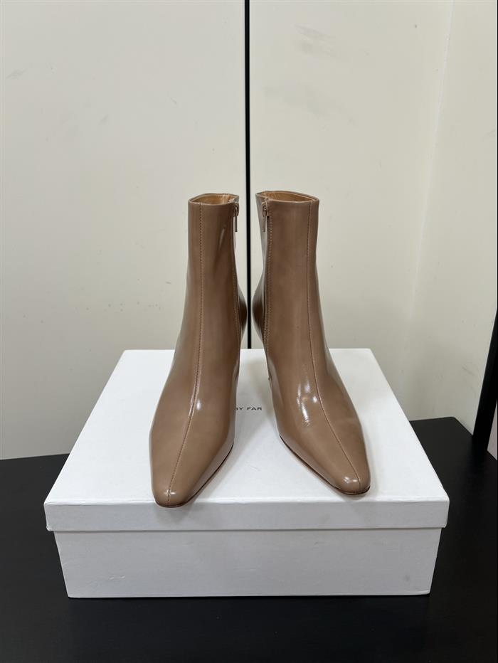 20251128174331208 390